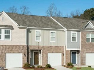 334 Naples Dr, Locust Grove, GA 30248