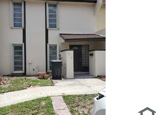1375 Seaview Dr, North Lauderdale, FL 33068