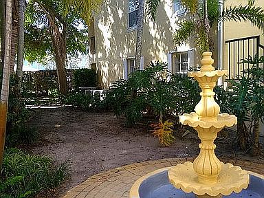4th image of 1035 Lake Shore Dr APT 202