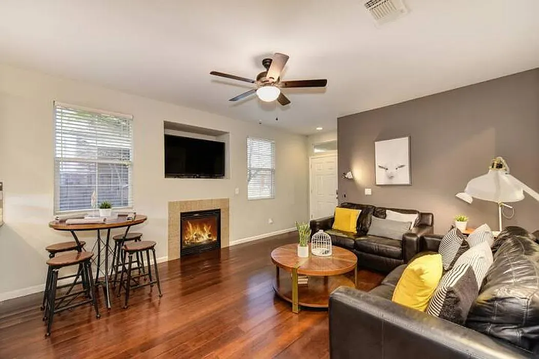 Building Photo - 205 Dragonfly Cir #1A