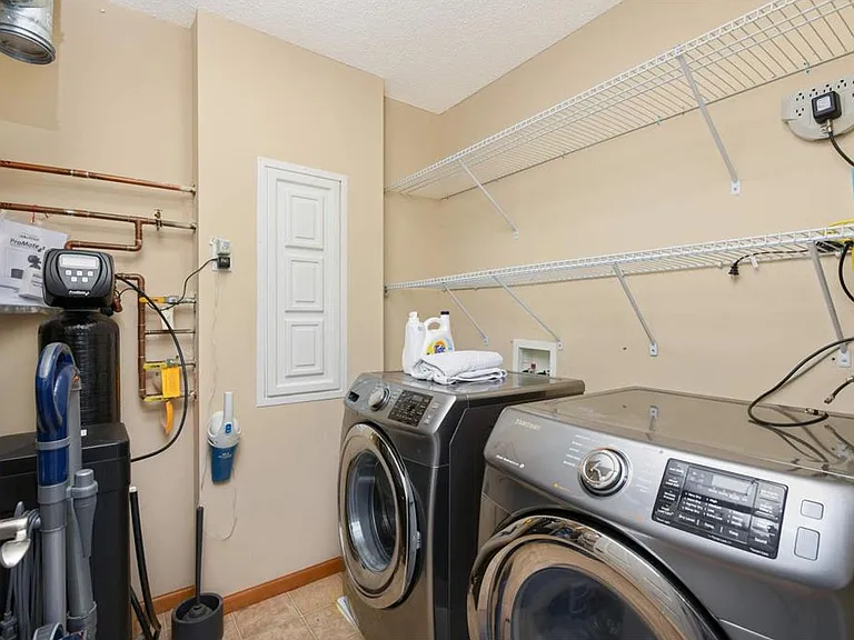 3491 Cherry Ln #A — Photo 3