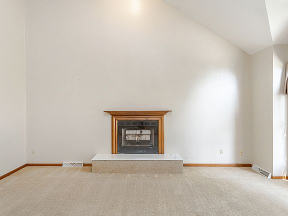 4th image of 2849 Hartley St