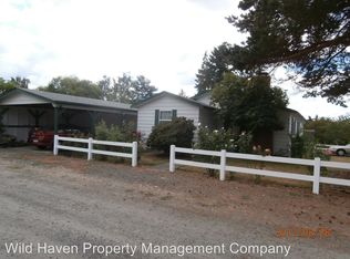 952 S Mason St, Carlton, OR 97111
