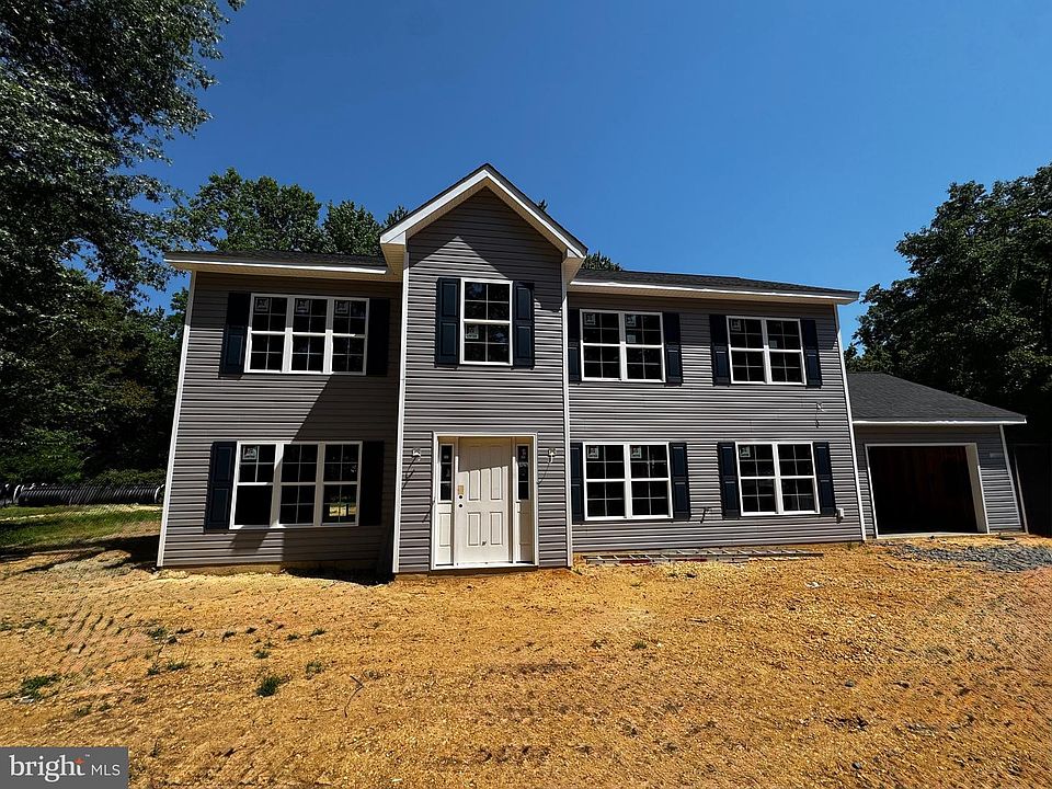 1st image of 10 Poplar East Ln