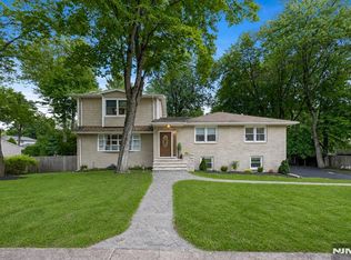 254 Ruckman Rd, Hillsdale, NJ 07642