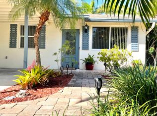 4707 W Alhambra Cir, Naples, FL 34103
