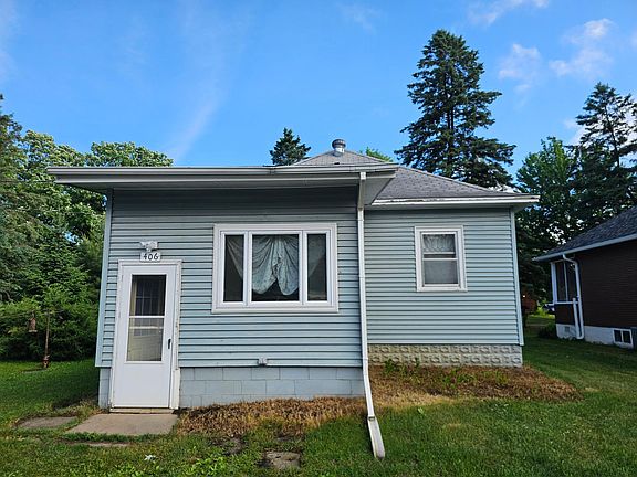 2nd image of 406 4th St SW