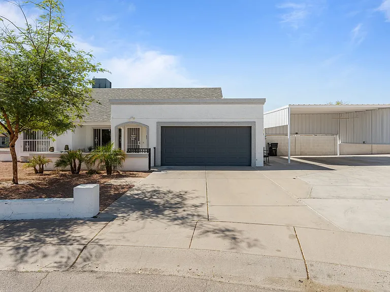 8742 W Meadowbrook Ave — Photo 27