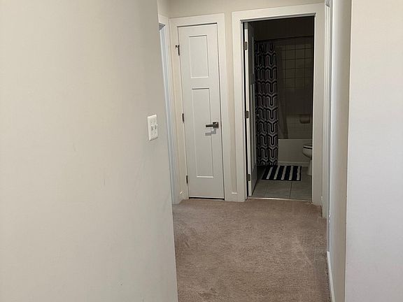 4th image of 24694 Hutchinson Farm Dr