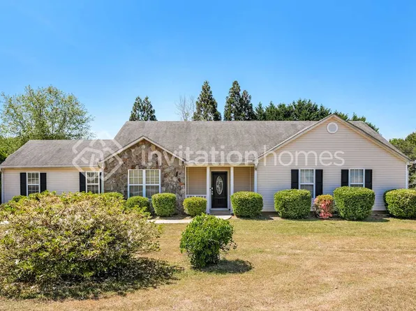 2975 Hampton Valley Dr, Loganville, GA 30052