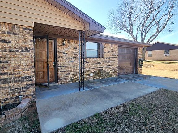 4th image of 731 County Road 1350