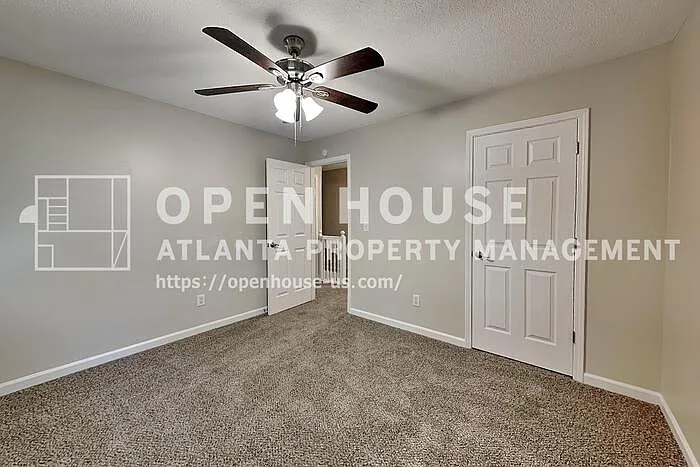 328 Abbington Ln — Photo 13