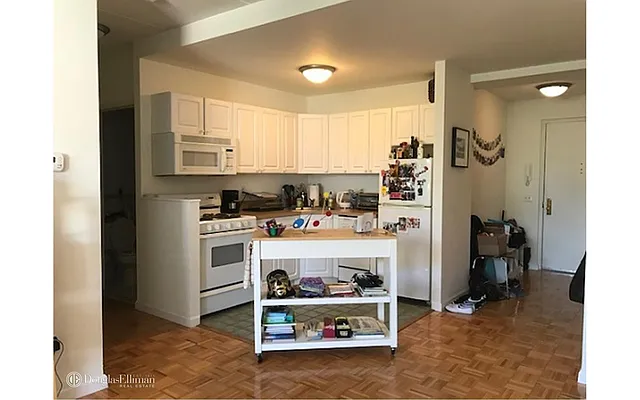 Rented by Douglas Elliman | media 41