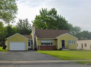 340 N Washington St, East Rochester, NY 14445