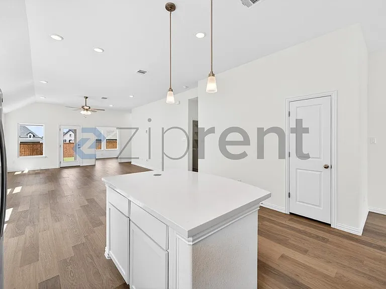 949 Schuberts Rd — Photo 10