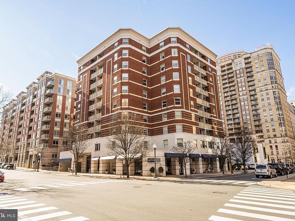 1st image of 880 N Pollard St APT 706