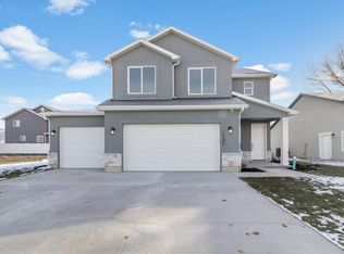 1546 Silver Canoe Loop, Logan, UT 84321