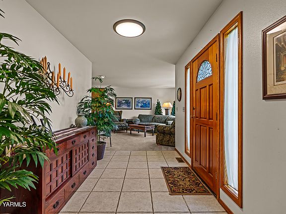 5th image of 5 N 77th Ave
