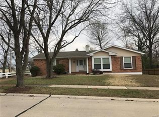 12124 Theiss Meadows Dr, Saint Louis, MO 63128