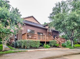 745 Davis Rd, League City, TX 77573