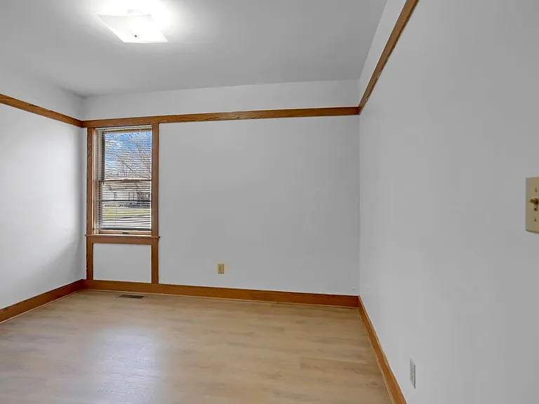 206 W William St #A — Photo 18