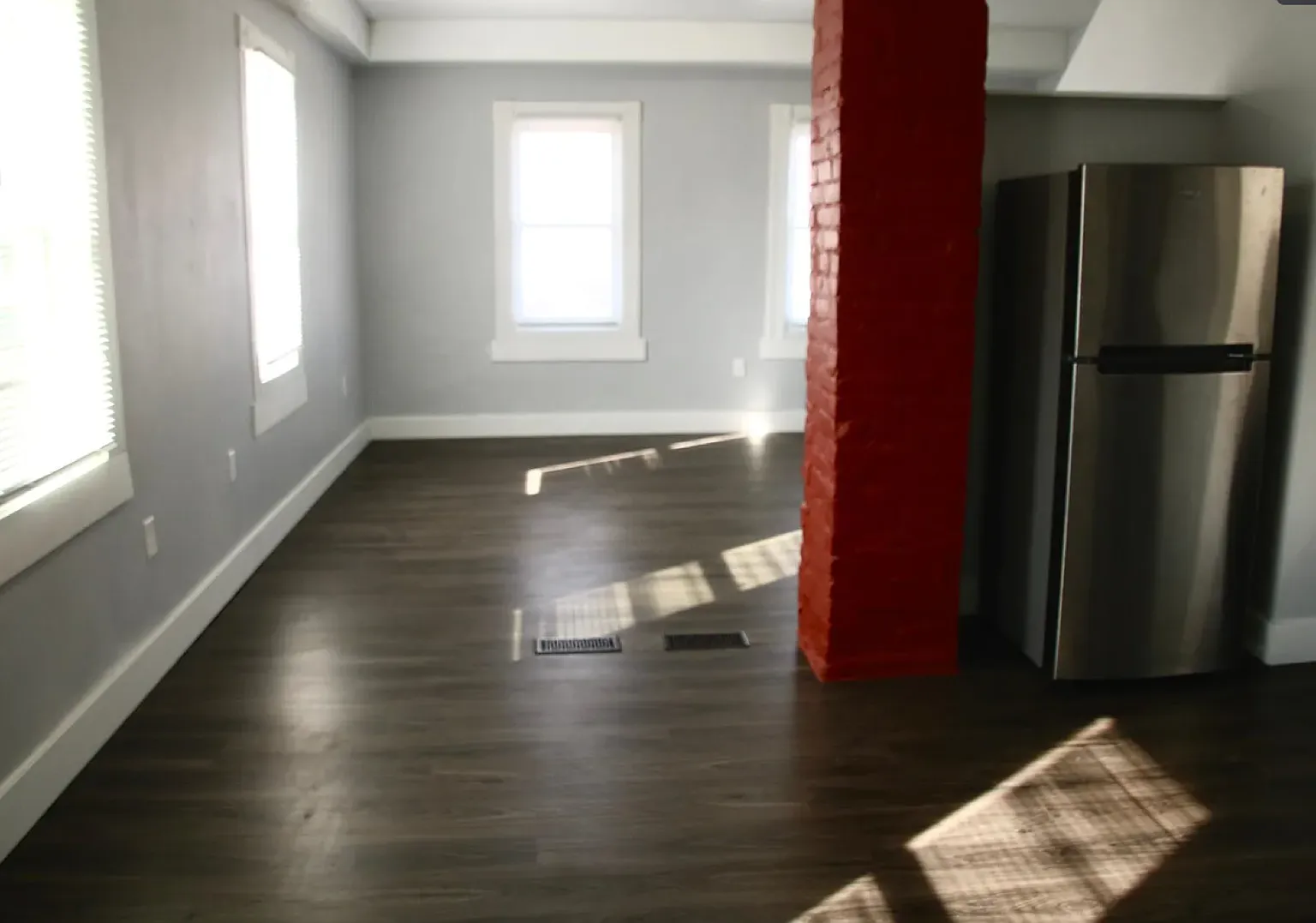 1416-1418 Travis Street — Photo 2