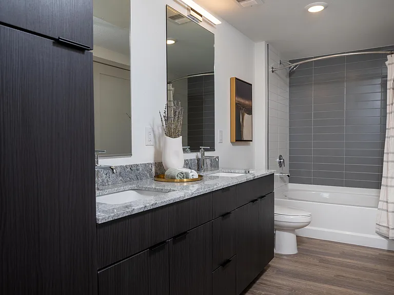 Legacy Metro 525 — Photo 14