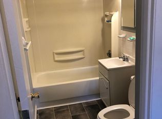 349 Hildreth St APT 33, Lowell, MA 01850