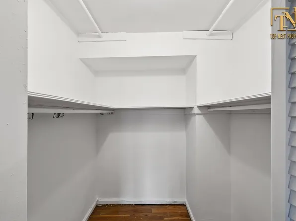 1200 East 53rd Street image 10 of 14