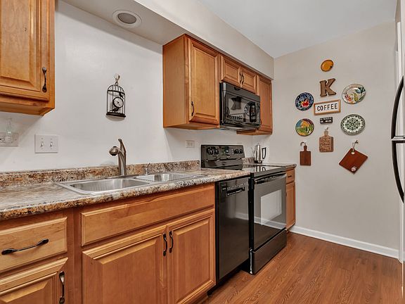 4th image of 1108 Shagbark Ct APT 5