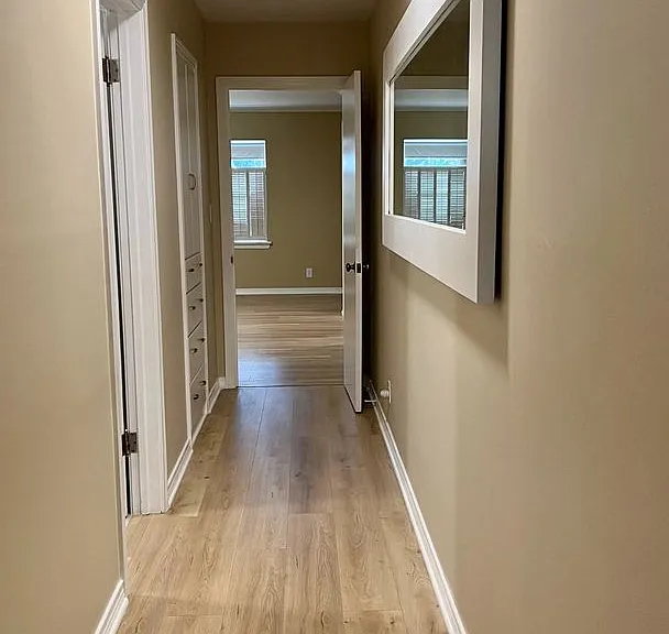 1404 Melrose Dr — Photo 13
