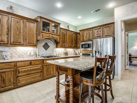 4th image of 1400 Wade Haven Ct
