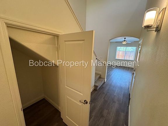 3rd image of 1249 Correlli Ct