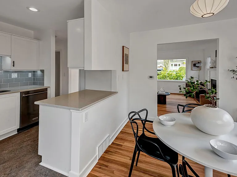 808 W Armour St — Photo 27