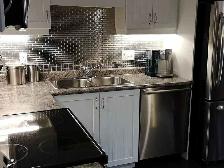 1460 Highland Rd W #5D — Photo 8