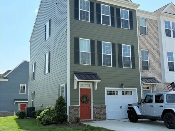 13801 Village View Dr, Midlothian, VA 23114