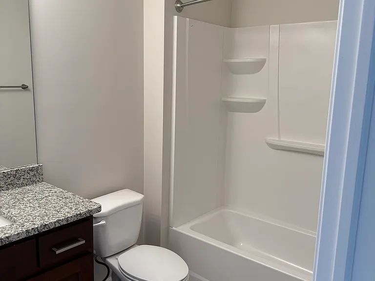 6395 Forest Park Dr #6401 — Photo 8