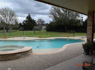 2240 Clearview Dr, Midlothian, TX 76065