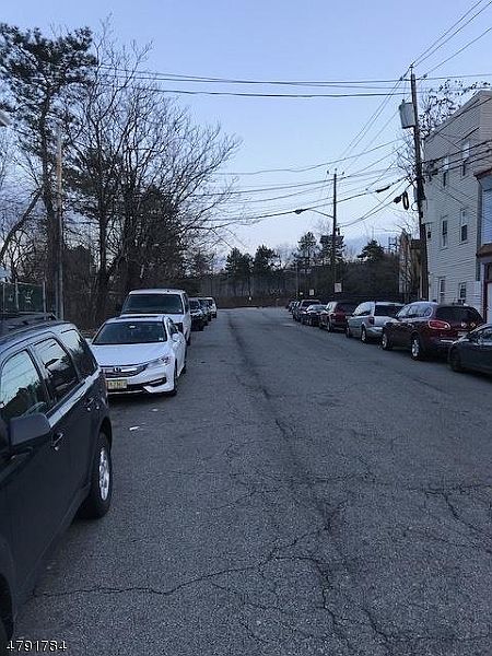 2nd image of 119 Marshall St