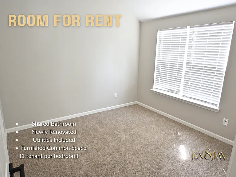 Bedroom + Amenities