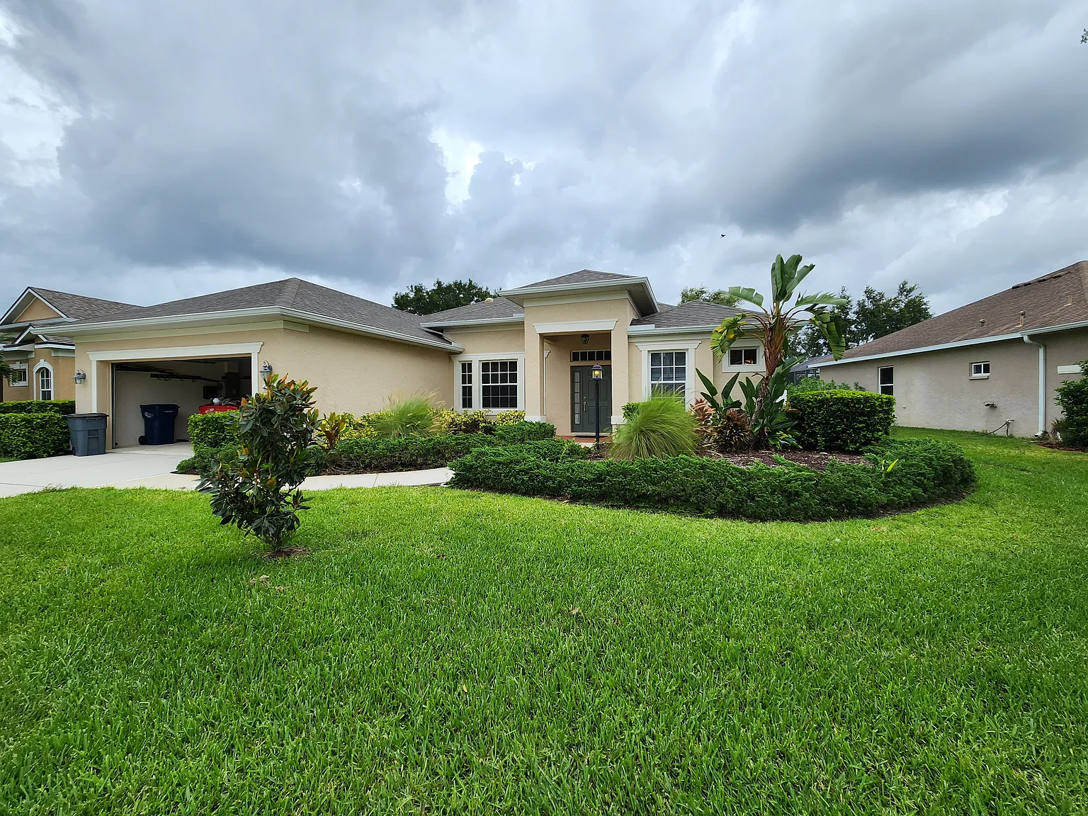 4 bed, 2252 sqft, $3,300 — Photo 3