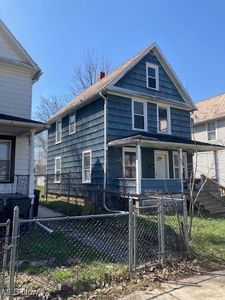 352 11th St, Elyria, OH, 44035