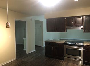 500 Windsor Castle Ct, Virginia Beach, VA 23452