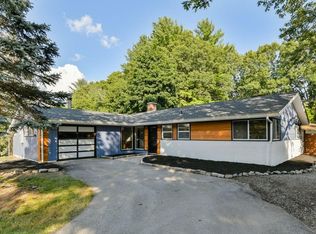 13 Eisenhower Rd, Framingham, MA 01701