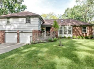 9616 Riggs St, Overland Park, KS 66212