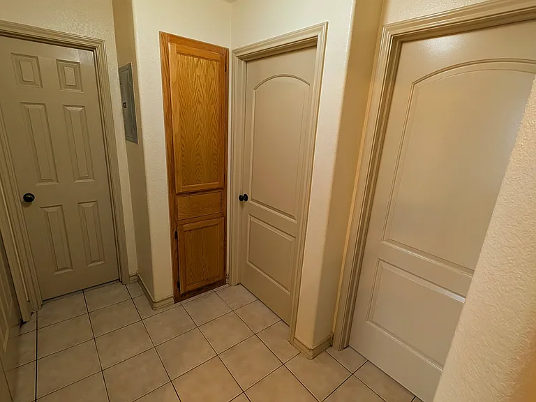 1708 Chacon St #1-4 — Photo 10