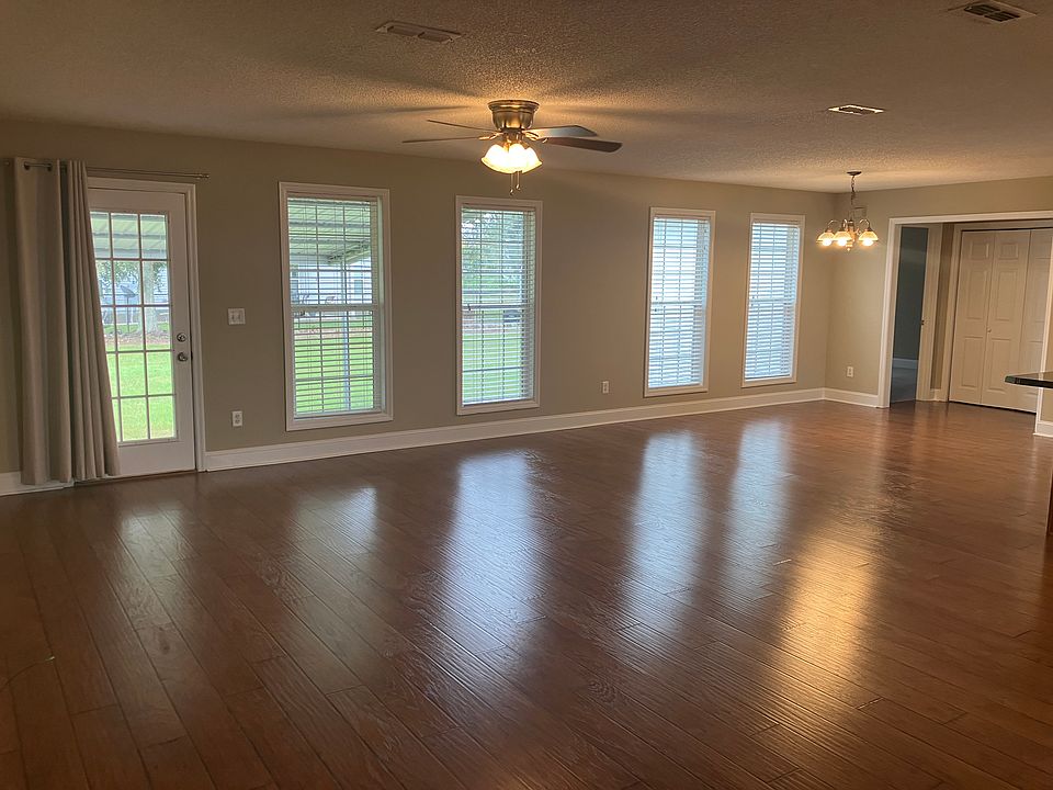 2nd image of 1250 Ineva Cir