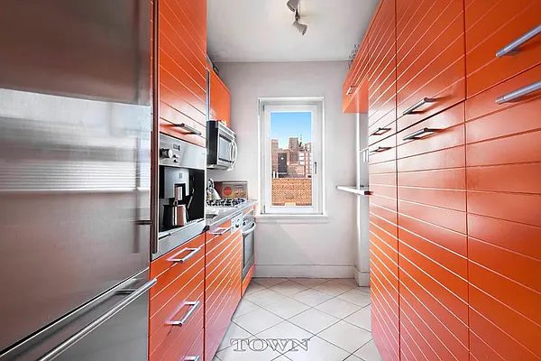 Sold by Town Residential | media 14