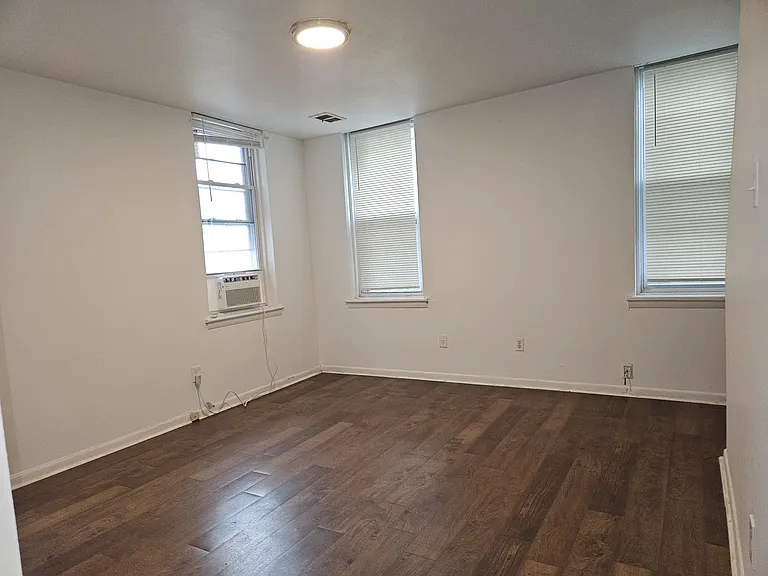 1332 Wagner Ave #C — Photo 8