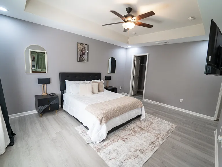 2911 Hillside Pl — Photo 12